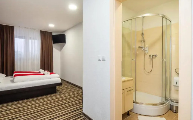 ParkCity Rooms and Apartments