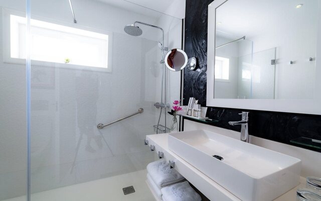Lani's Suites de Luxe