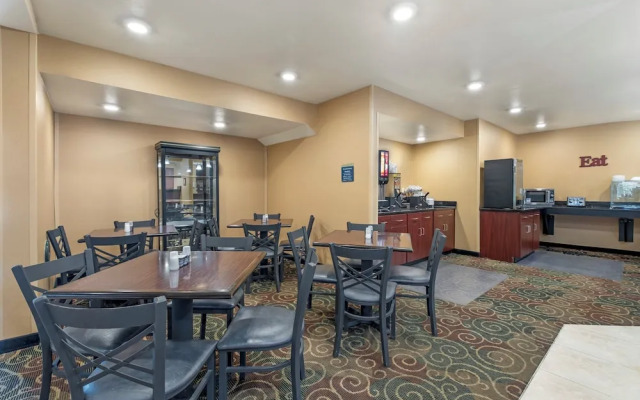 Red Roof Inn Charlestown