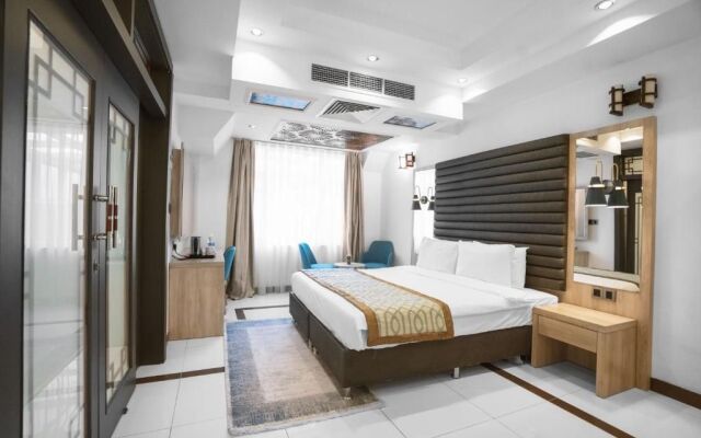 Noor Land Hotel