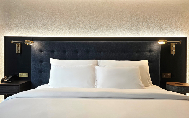 Public House Bangkok, a Member of Design Hotels