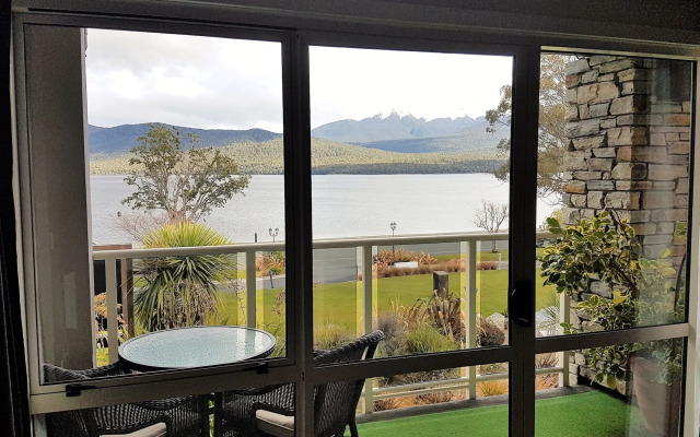 Fiordland Lakeview Motel and Apartments