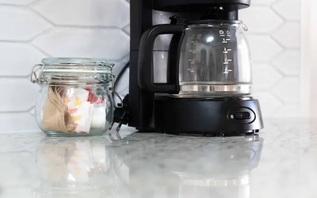 800 Furnished Apartments