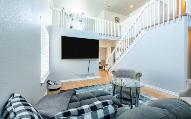 Spacious 4 bedroom 3.5 bathroom residential property