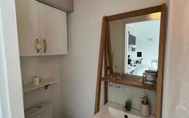 Studio RIQUET indépendant attenant à Villa