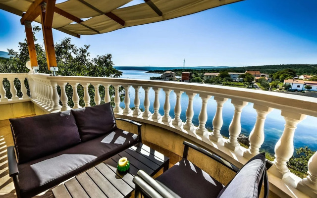 Holiday Home in Krusevo With Garden