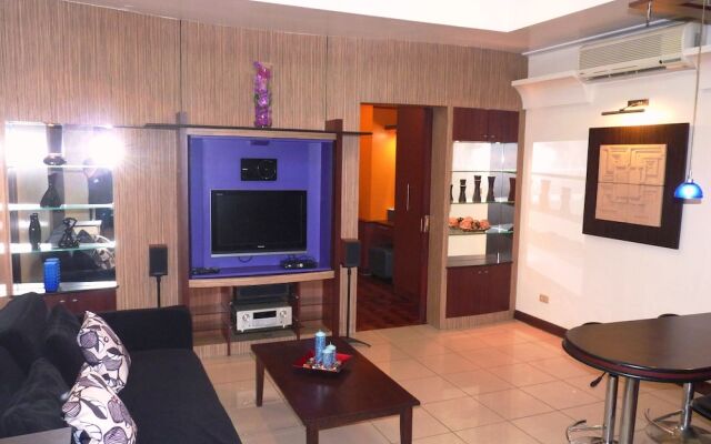 1 Br Robinsons Place Manila Rpr6