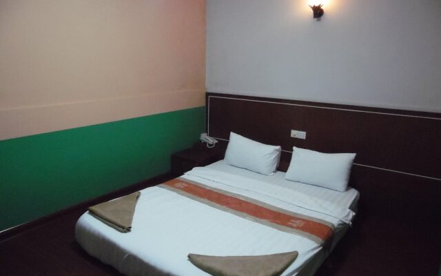 Golden Bayon Guesthouse