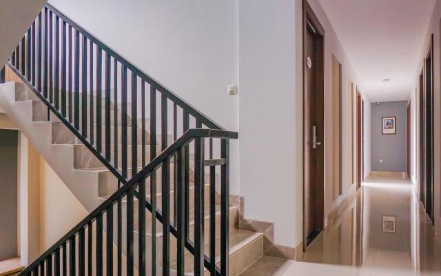 OYO Flagship 90343 Slipi Inn