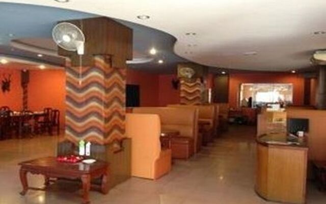 M H Hotel