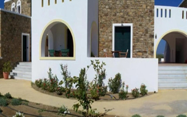 Plaka Hotel II