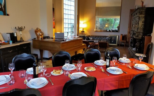 La Maison Bleue