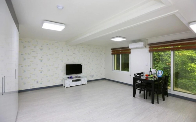 Jecheon Nine Valley Pension