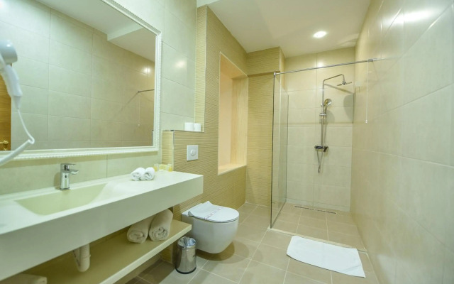 Hotel Lazaro