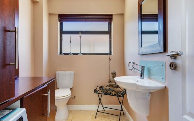 Kingsgate Penthouse 54