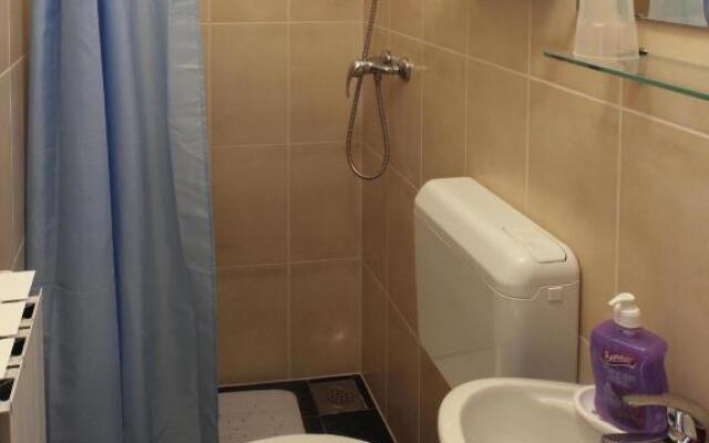 Hostel Cinema House