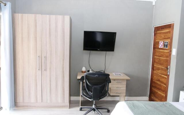 Charis View Guest House