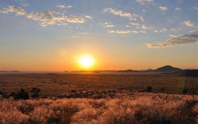 Solitaire Desert Farm