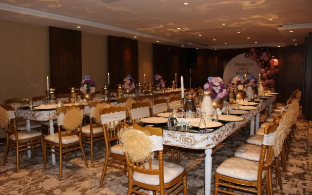 grand silverton hotel