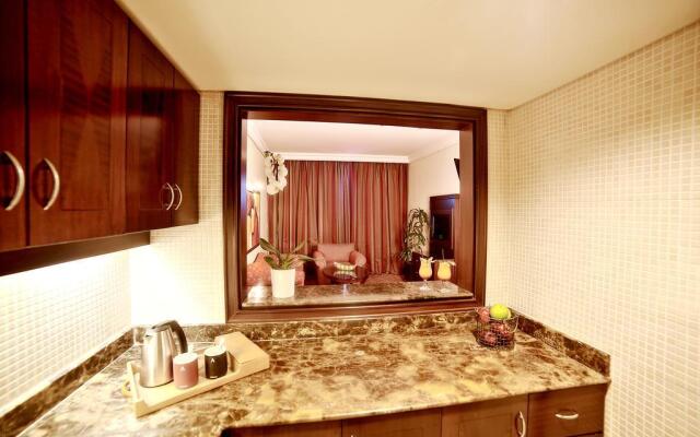 Raouche Arjaan by Rotana Hotel