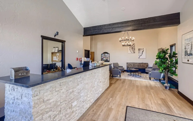 Lift House Lodge, Remodeled Downtown Lionshead Studio Condo