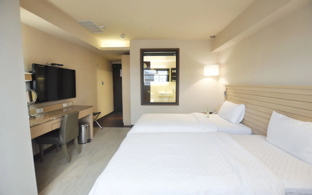 Kindness Hotel Liouhe Night Market Qixian