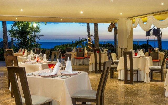 Buganvilias Resort Vacation Club by Ypj