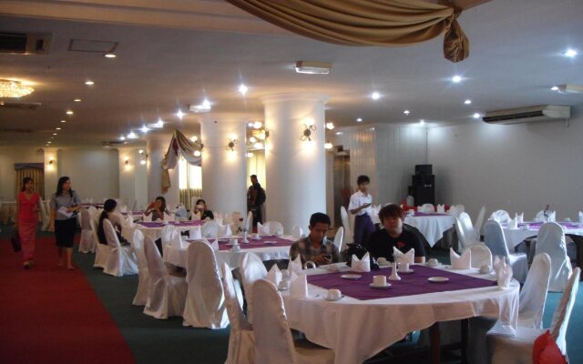 Asia Plaza Hotel
