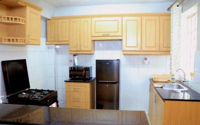Lux Suites Okiega Apartments Kisii