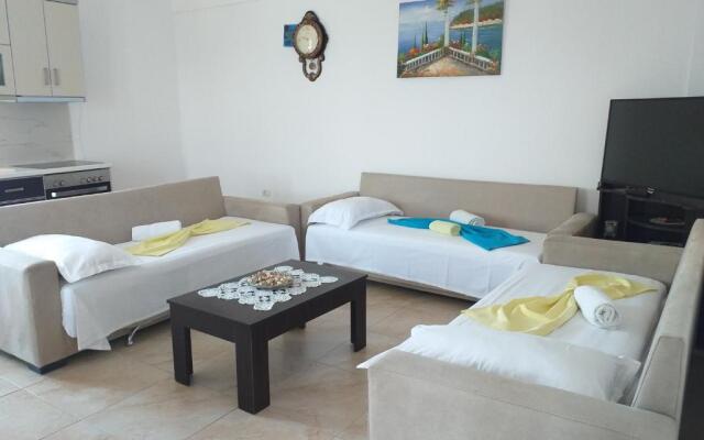 Grand Seaview Apartments