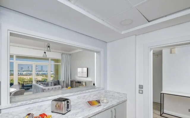 LUX - The Shoreline Beach House