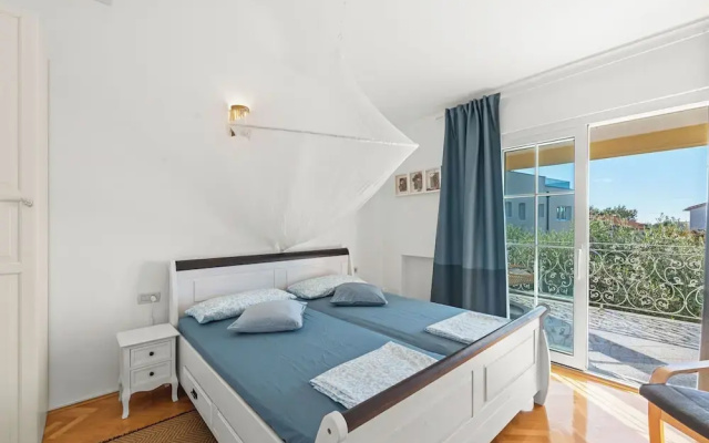 Holiday House with Pool Villa Seabird