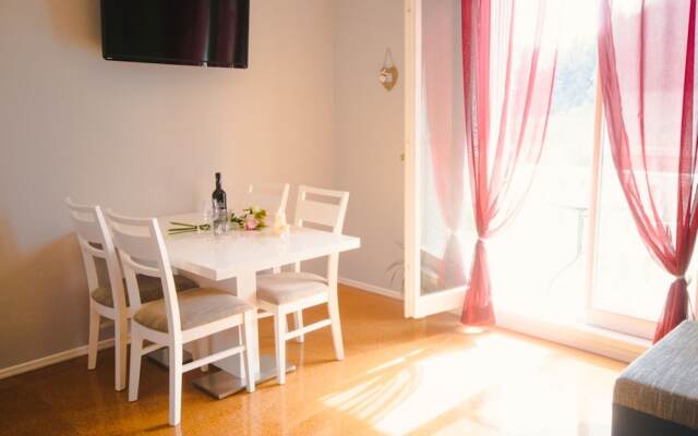 Villa Solo, Luxury Family app in Nature Park