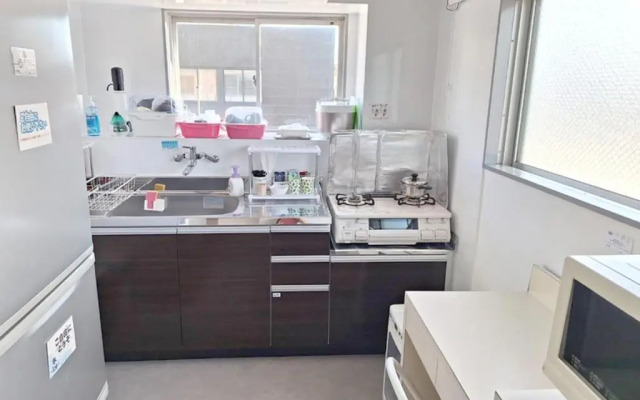 Business Hotel White