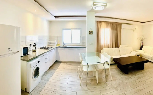 Royal Lea Apartments