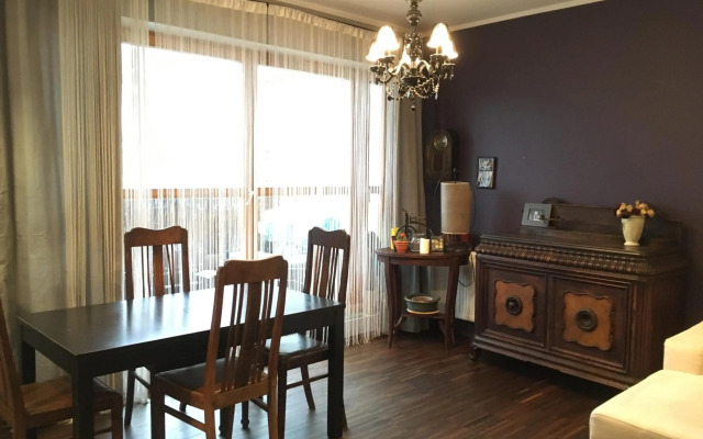 Chełmska 9, next to Olinek