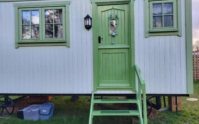 The Old Mill Shepherd's Hut