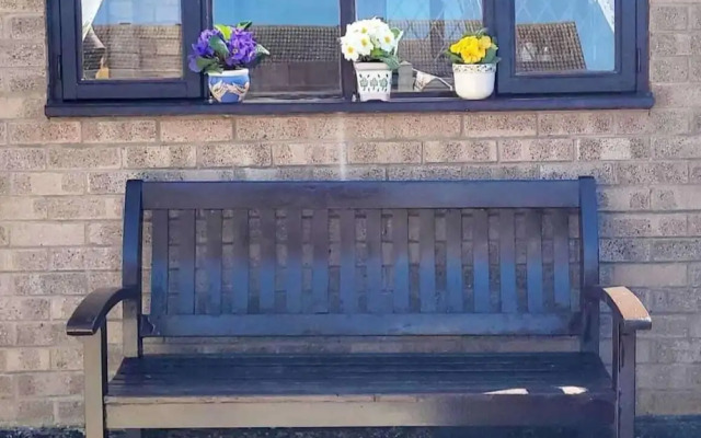 Quackers-seaside Village-pet Friendly-parking-