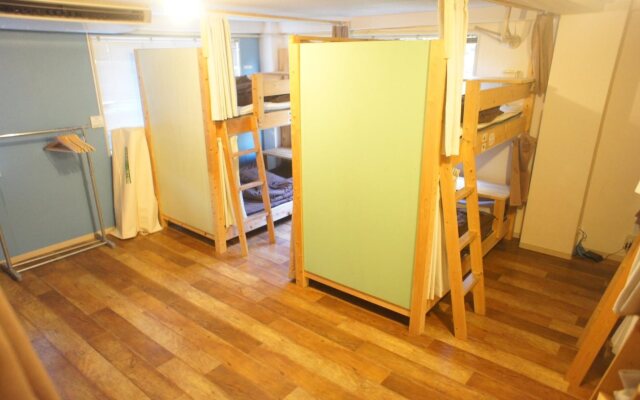 Guesthouse SUN - Hostel