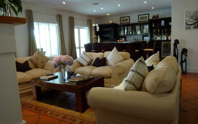 Redbourne Country Lodge- Lion Roars Hotels & Lodges