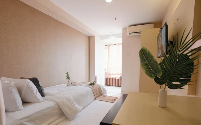 Good Deal and Comfy Studio Apartment at Cinere Bellevue Suites – Guest Rooms – Depok