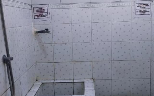 Hotel " Artha "