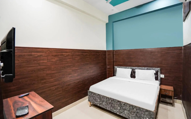 OYO Flagship 80502 Dream Palace Inn