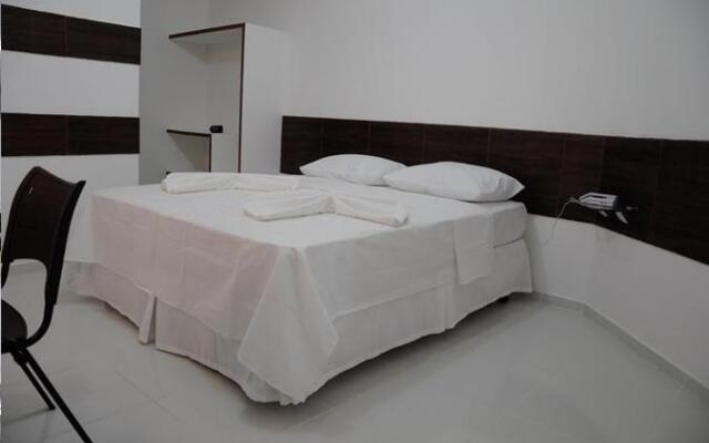 Canavial Plaza Hotel