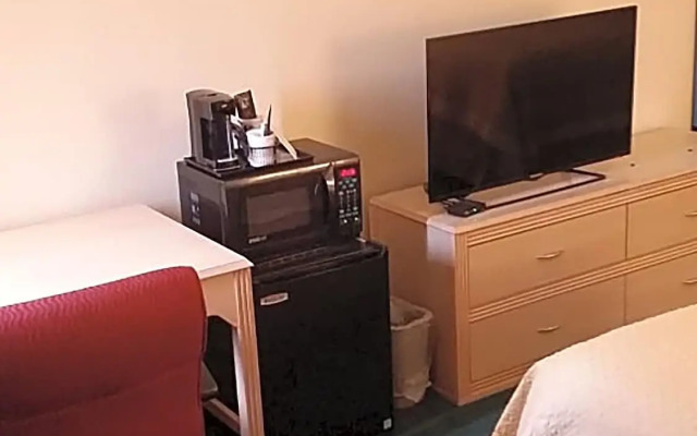 Norwood Inn & Suites La Crosse