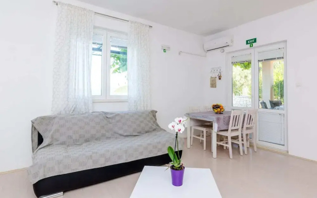 Apartments Kola's Mill - Comfort One Bedroom Apartment With Terrace and Sea View