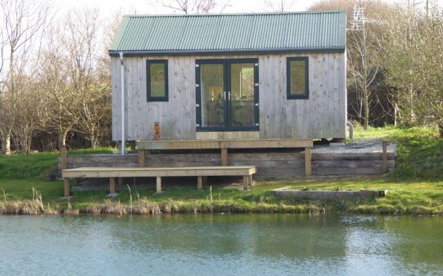 Lynstone Lakes