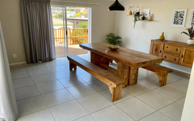 'On Point' Beach House - Jeffreys Bay