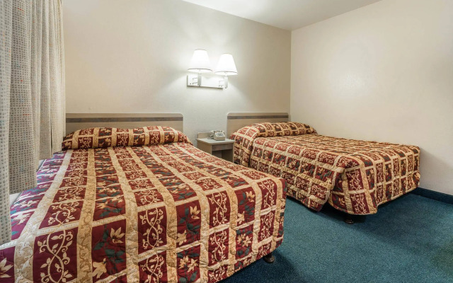 Rodeway Inn