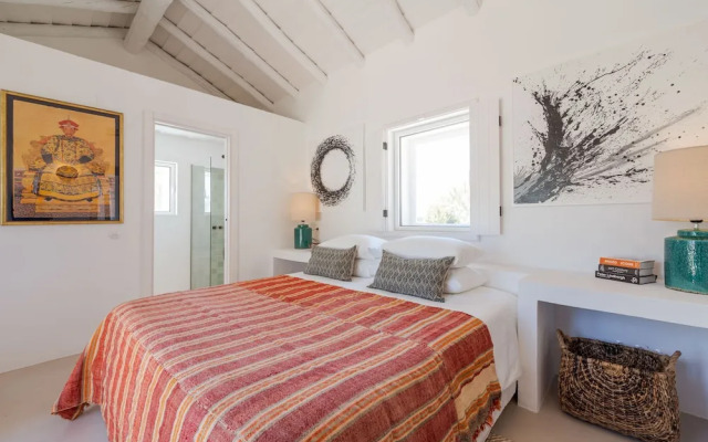 Wooden Villa By Cadenzalux